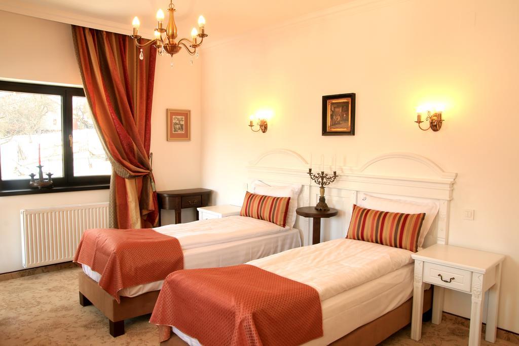 Conacul Bratescu Otel Bran  Oda fotoğraf