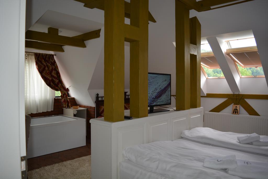 Conacul Bratescu Otel Bran  Dış mekan fotoğraf